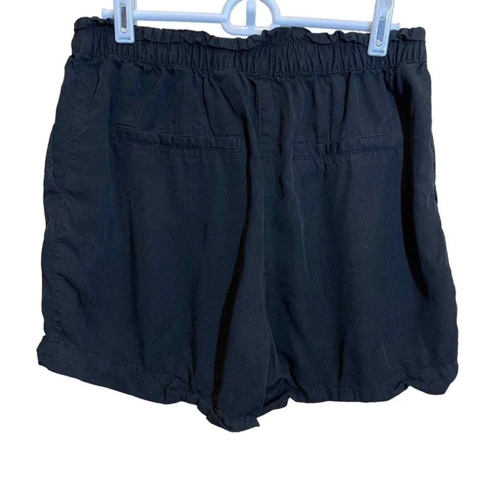 H&M Womens High Waist Paperbag Shorts Black‎ Tie Waist Size 4